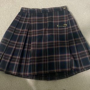 STAR CCC Size 7 plaid skirt